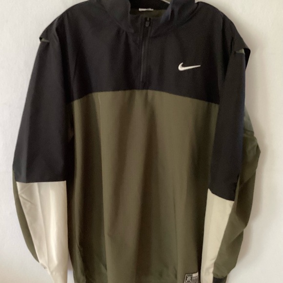 Nike Men's Black and Olive 1/4 Zip Windbreaker Size Large - Picture 1 of 8